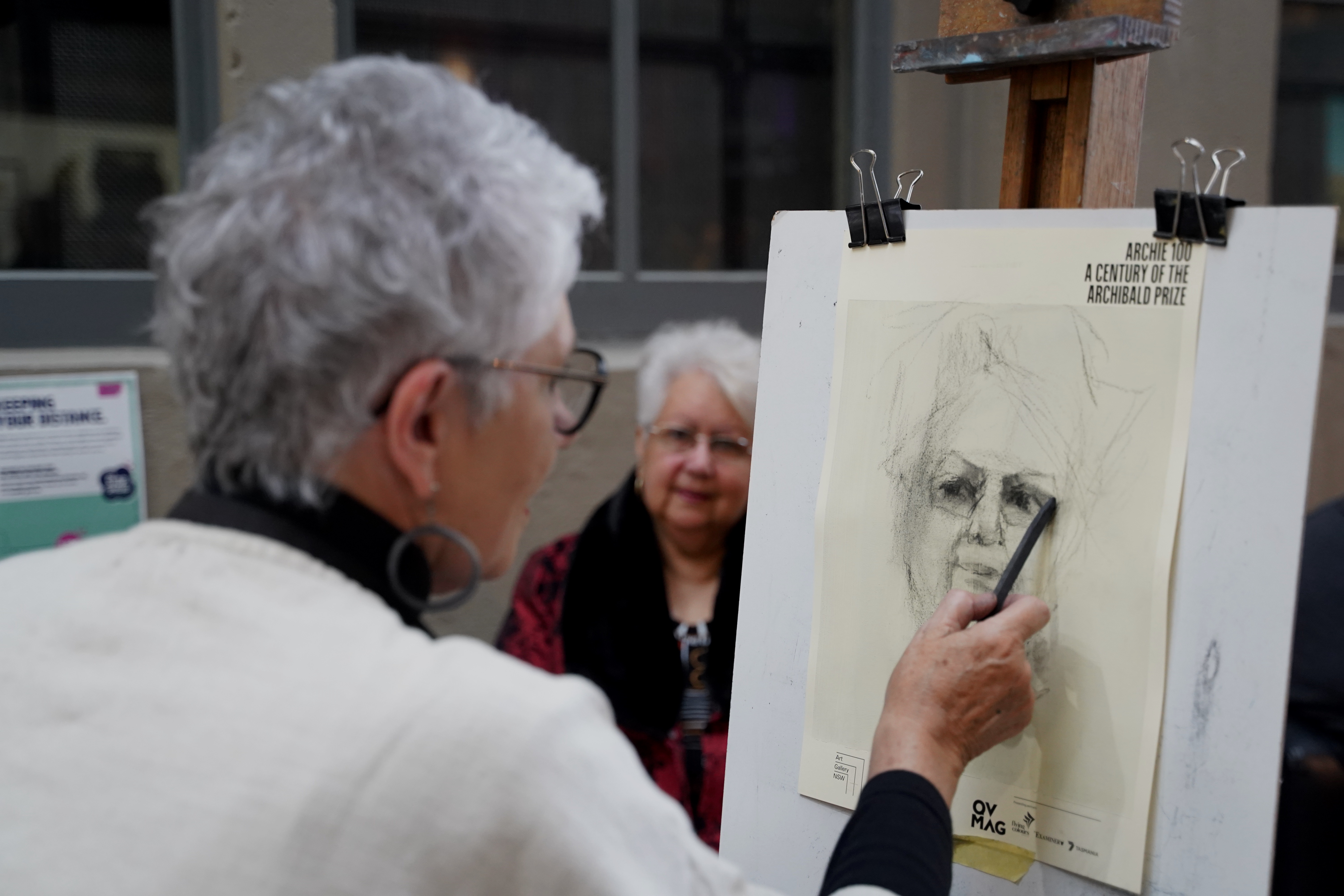 Charcoal portraiture with Tasmanian artist Leonie Duff at QVMAG